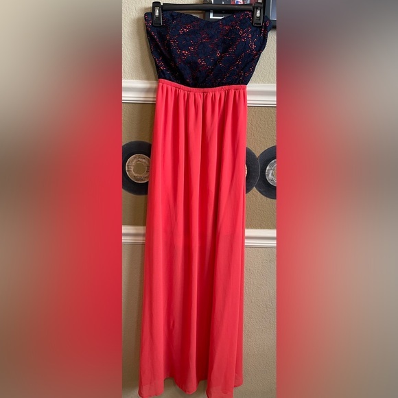 Casual Dress - Picture 2 of 5